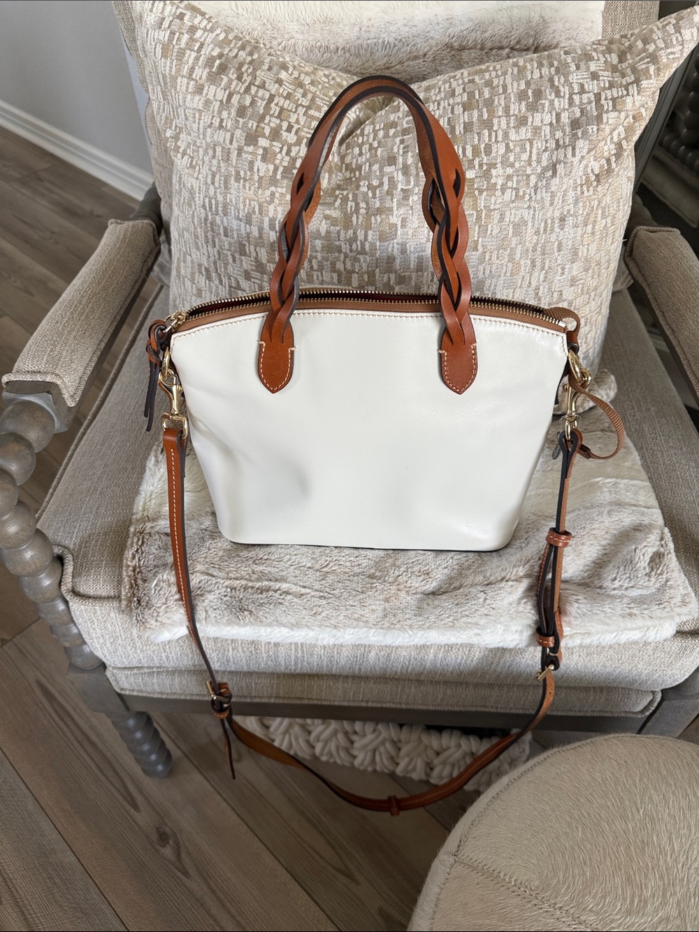 Dooney & Bourke Cream Tote with Red Interior and Tan Straps - Picture 4 of 7